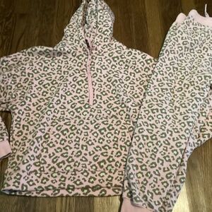 UGG 2pc pink fleece sweatpants set